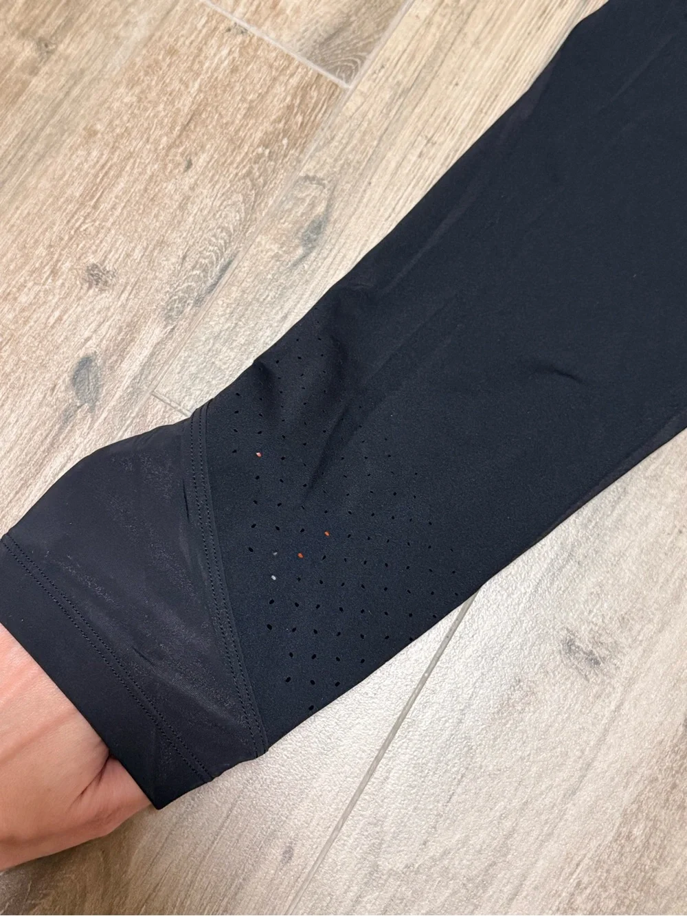 Lululemon Size 8 Uncovered Strength High-Waist Black Crop 23 inch Leggings